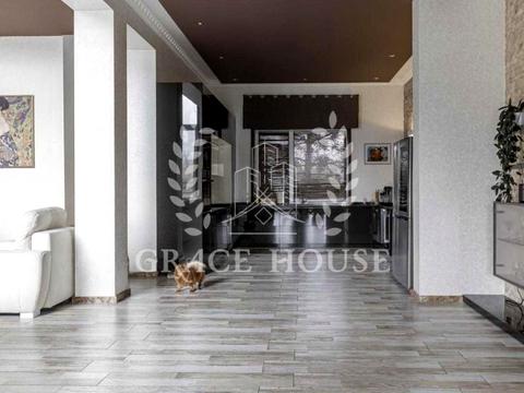 будинок за адресою Сонячна вул.