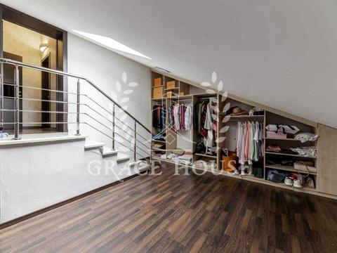 будинок за адресою Сонячна вул.