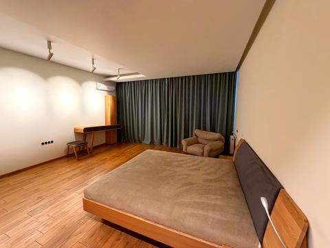 квартира за адресою Дмитра Луценка вул. (Крейсера "Аврора"), 8