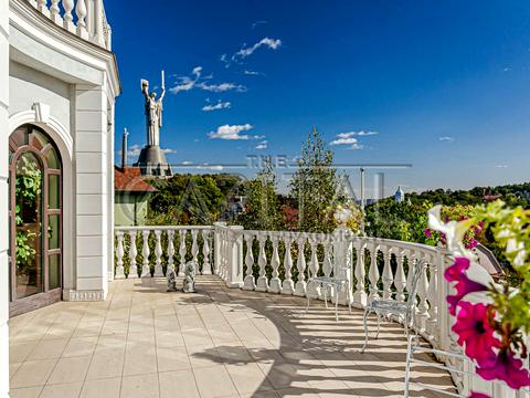 будинок за адресою Київ, Редутна вул.