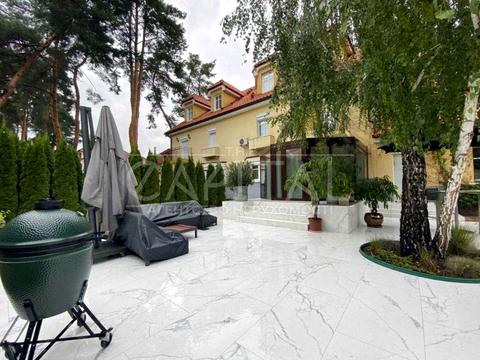 будинок за адресою смт. Козин, Столичне шосе, 149 