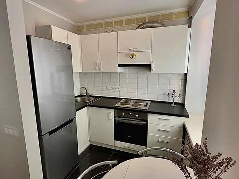 квартира за адресою Джона Маккейна вул. (Івана Кудрі), 10