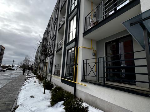 комерційна за адресою смт. Гостомель, Українська, 12