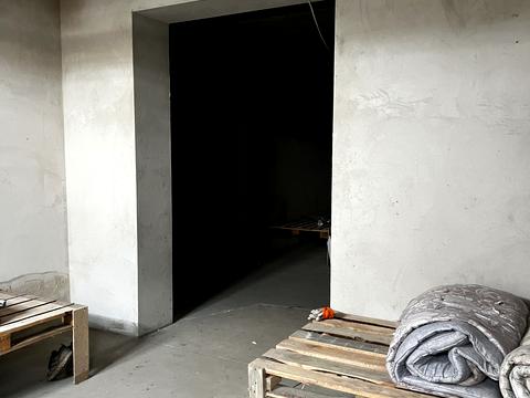 комерційна за адресою смт. Гостомель, Українська, 12