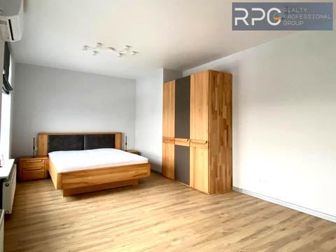 квартира по адресу Елены Телиги ул., 25