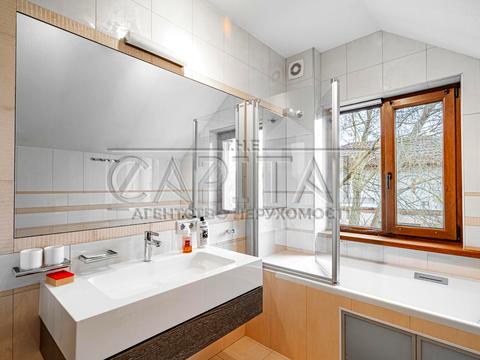 будинок за адресою с. Заріччя, весняна