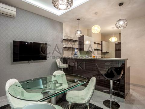 квартира за адресою Андрія Верхогляда вул. (Михайла Драгомирова), 12