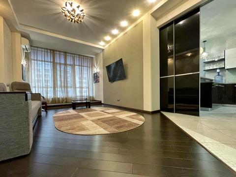 квартира за адресою Андрія Верхогляда вул. (Михайла Драгомирова), 12