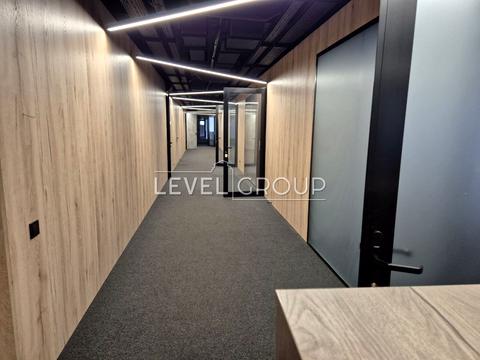 комерційна за адресою Золотоустівська вул., 3