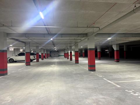 паркоместо по адресу Сечеславская Набережная ул., (Будинок)