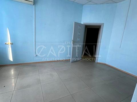 комерційна за адресою Лесі Українки бульв., 34