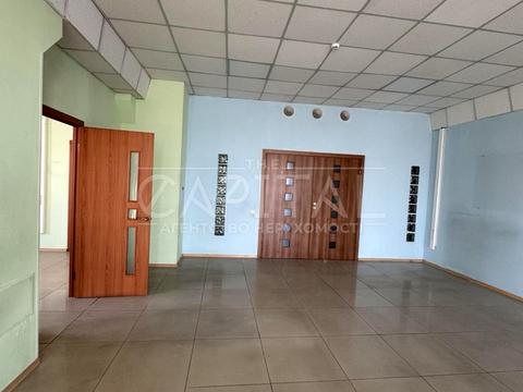 комерційна за адресою Лесі Українки бульв., 34