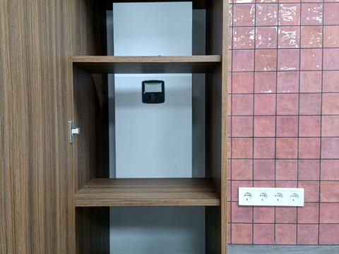 комерційна за адресою Мечникова вул., 11