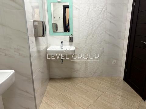 коммерческая по адресу Михаила Грушевского ул., 9Б