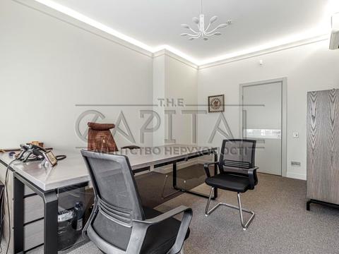 комерційна за адресою Київ, Січових Стрільців вул. (Артема), 84-А