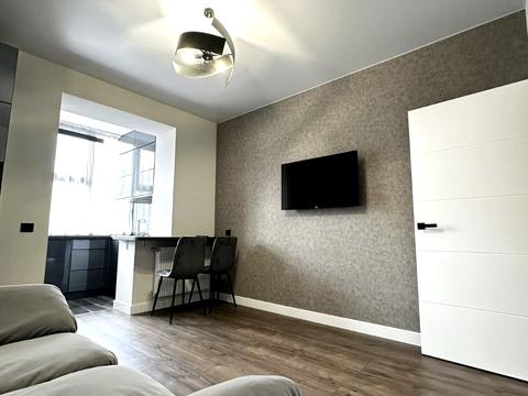 квартира по адресу Владимира Ивасюка ул., (Будинок)