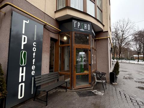 комерційна за адресою Перемоги вул., 8/4