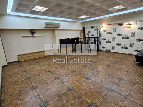 комерційна за адресою Авіаконструктора Антонова вул., 3