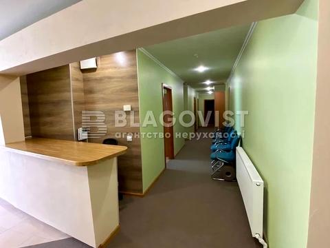 коммерческая по адресу Анны Ахматовой ул., 13