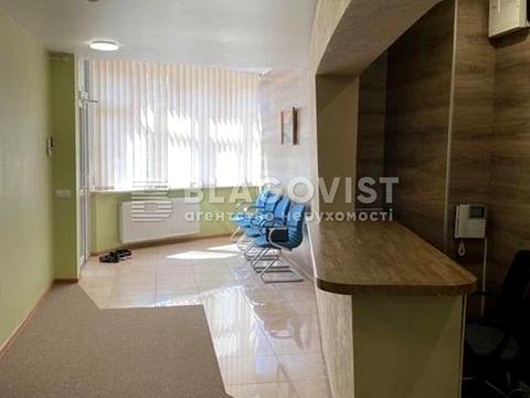 коммерческая по адресу Анны Ахматовой ул., 13