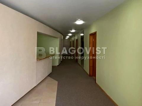 коммерческая по адресу Анны Ахматовой ул., 13