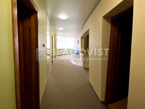 коммерческая по адресу Анны Ахматовой ул., 13