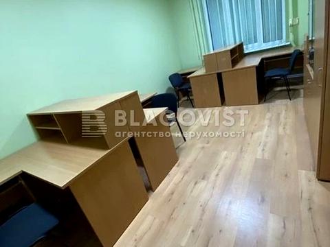 коммерческая по адресу Анны Ахматовой ул., 13