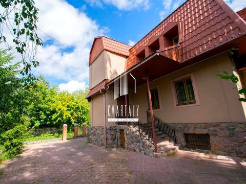 будинок за адресою Озерна