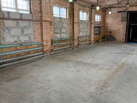 комерційна за адресою Калнишевського вул., 2