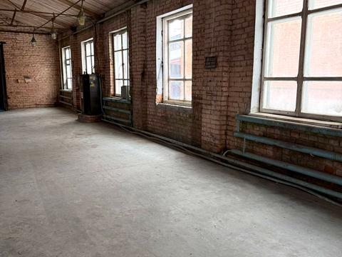 комерційна за адресою Калнишевського вул., 2