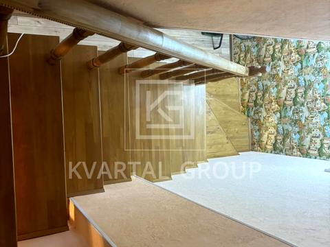 будинок за адресою Молодіжна вул., 8