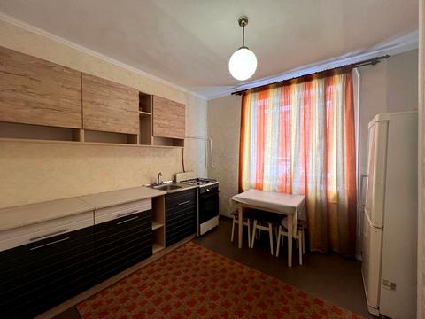 квартира за адресою В'ячеслава Радченка вул. (Комінтерну), 20