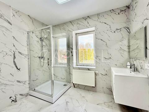 дом по адресу київська, 1