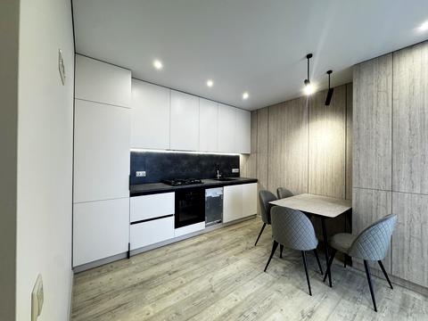 квартира за адресою Приозерна вул., 25