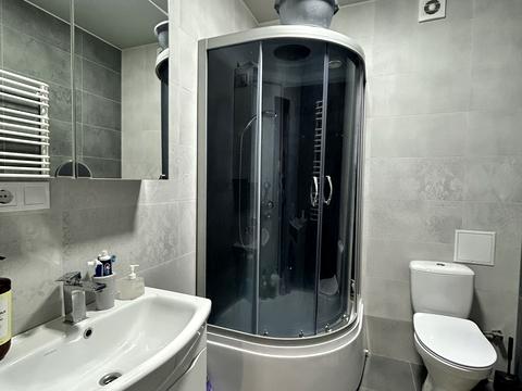 квартира за адресою Олександра Довженка вул., 37