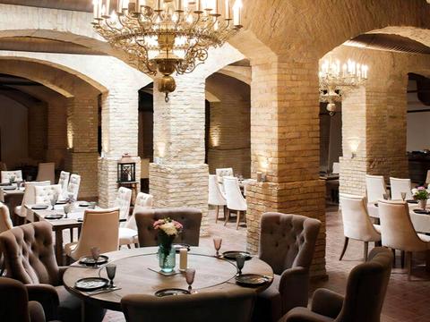 комерційна за адресою Київ, Михайла Грушевського вул., 1в