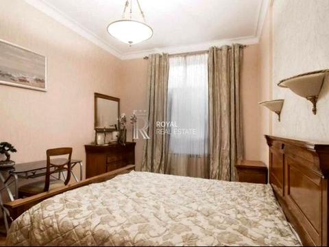 квартира за адресою Банкова вул., 1/10