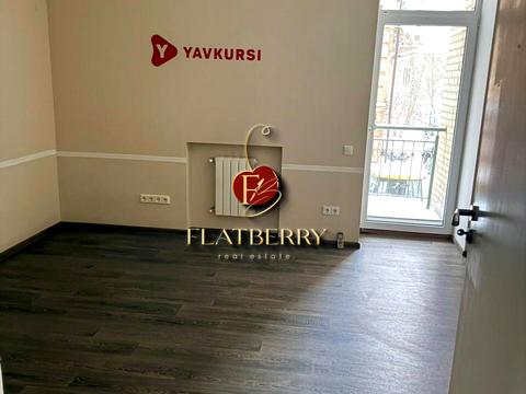 комерційна за адресою Богдана Хмельницького вул., 57Б