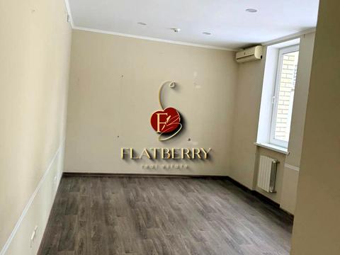 комерційна за адресою Богдана Хмельницького вул., 57Б