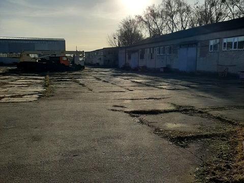 комерційна за адресою Металургів вул., 19