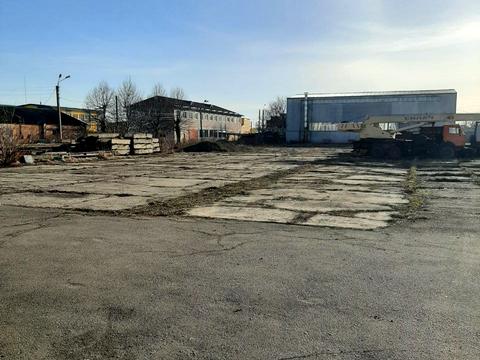 комерційна за адресою Металургів вул., 19