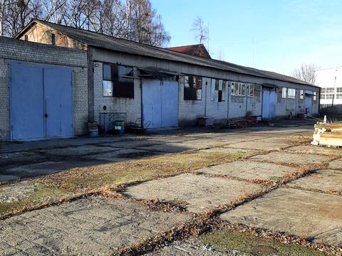 комерційна за адресою Металургів вул., 19