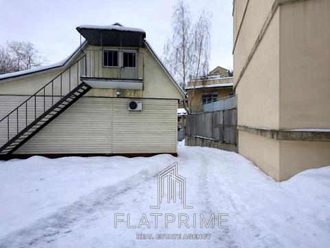 комерційна за адресою Нижньоюрківська вул., 39А