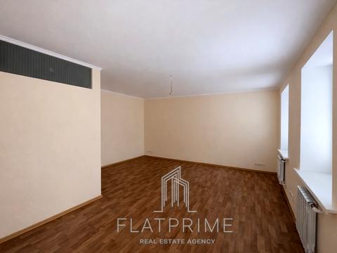 комерційна за адресою Нижньоюрківська вул., 39А