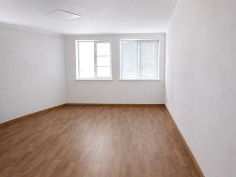 комерційна за адресою Нижньоюрківська вул., 39А