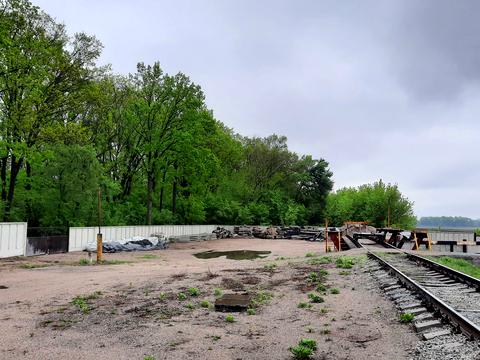 комерційна за адресою Заводська, 15