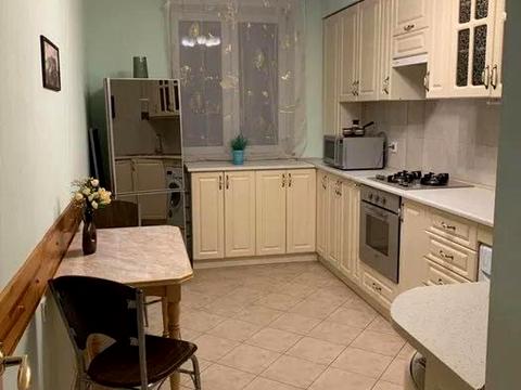 квартира за адресою Харків, Соборності України вул., 208а