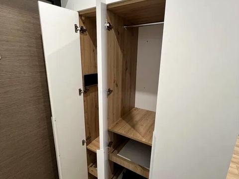 квартира за адресою Київ, Салютна вул., 2к20