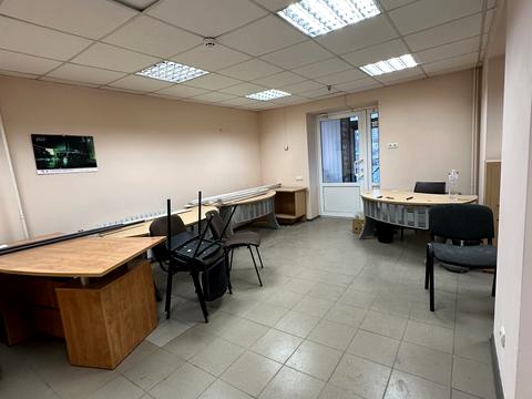 комерційна за адресою Харків, Героїв Харкова просп. (Московський), 64а