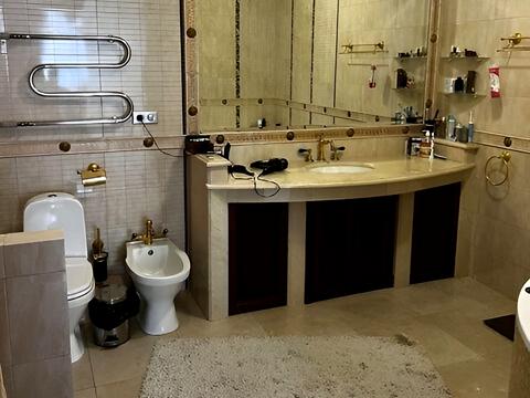 квартира за адресою В'ячеслава Чорновола просп. (), 67в